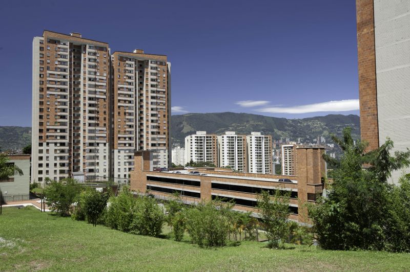 Conjunto loma de los bernal